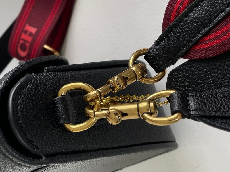 Женская сумка Coach Polished Pebble Willow Saddle Bag Black Premium фото