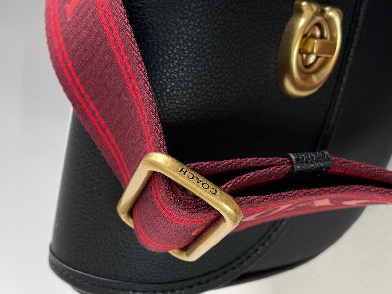 Женская сумка Coach Polished Pebble Willow Saddle Bag Black Premium фото