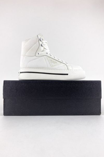 Зимові жіночі ботинки з натуральної шкіри PRADA Milano High Top White фото