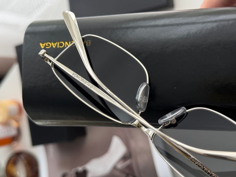 Сонцезахисні окуляри Balenciaga Black/Silver BB0415O 002 XL 64/14/145 Premium фото