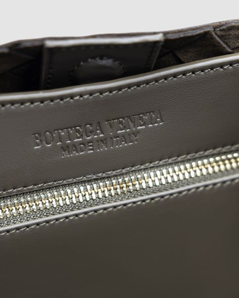 Жіноча сумка Bottega Veneta Small Andiamo Suede Cypress Premium фото