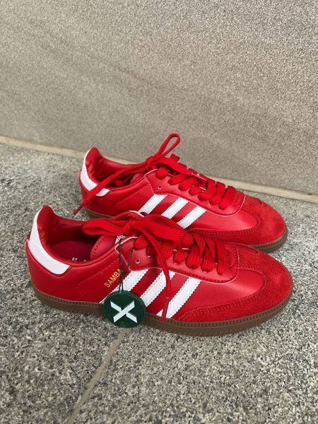 Жіночі кросівки Adidas Samba Red фото