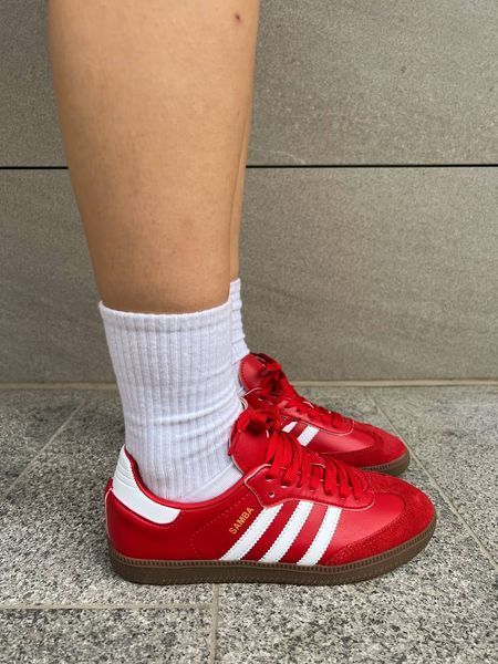 Жіночі кросівки Adidas Samba Red фото