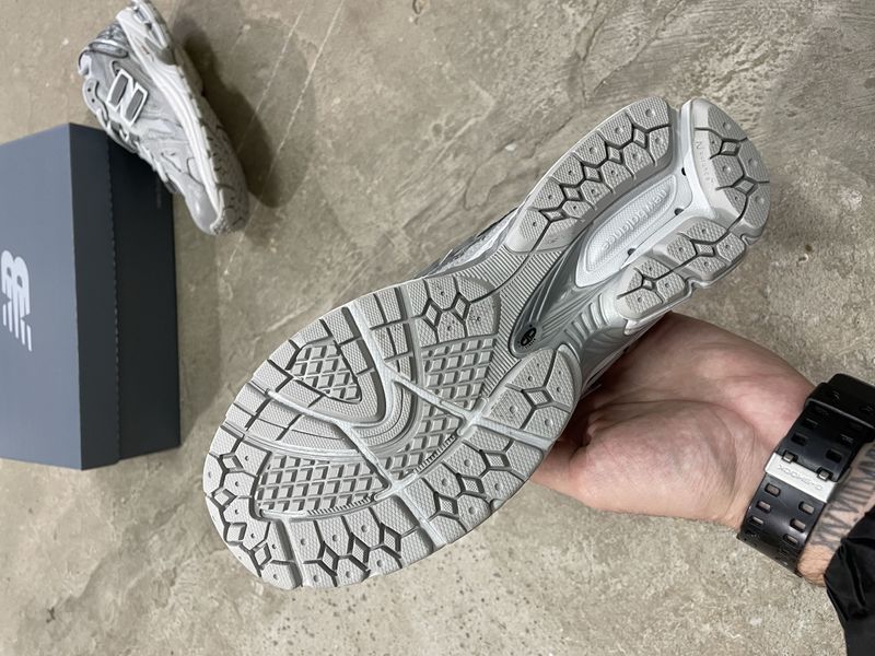 Мужские кроссовки New Balance 1906D Grey Reflective фото