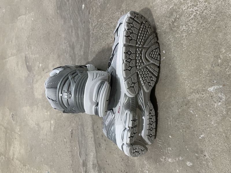 Мужские кроссовки New Balance 1906D Grey Reflective фото