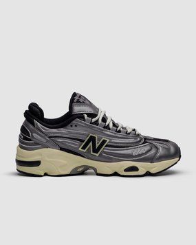 Чоловічі кросівки New Balance 1000 Silver Metallic фото