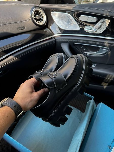 Женские лоферы Prada Platform Leather Black Loafers Premium фото