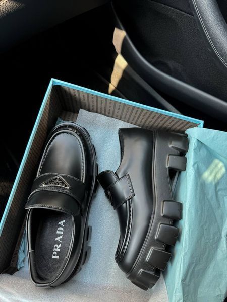 Женские лоферы Prada Platform Leather Black Loafers Premium фото