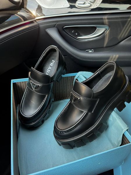 Женские лоферы Prada Platform Leather Black Loafers Premium фото