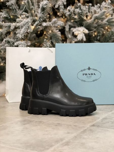 Зимние женские ботинки (натуральная кожа) PRADA Beatle+ фото