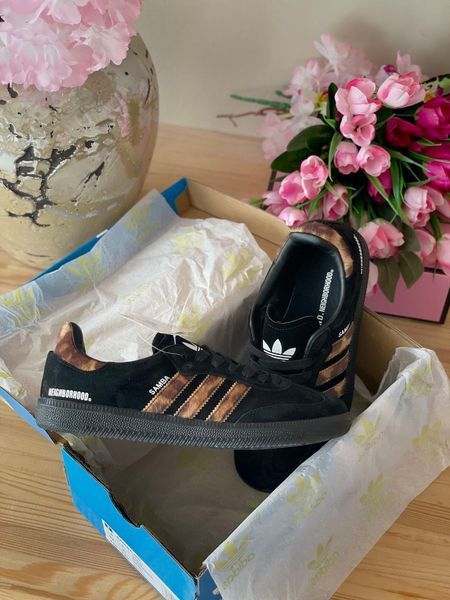 Женские кроссовки Adidas End. X Neighborhood X Samba фото