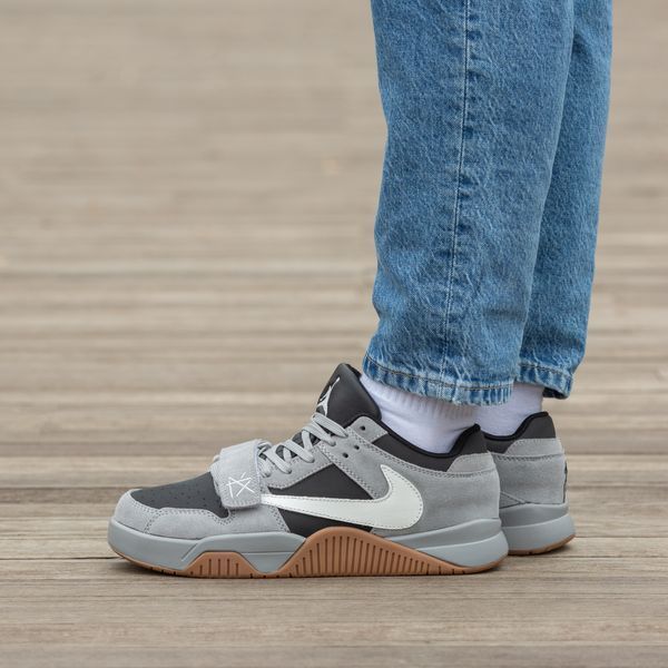 Мужские кроссовки Nike Air Jordan x Travis Scott Cut The Check Grey фото