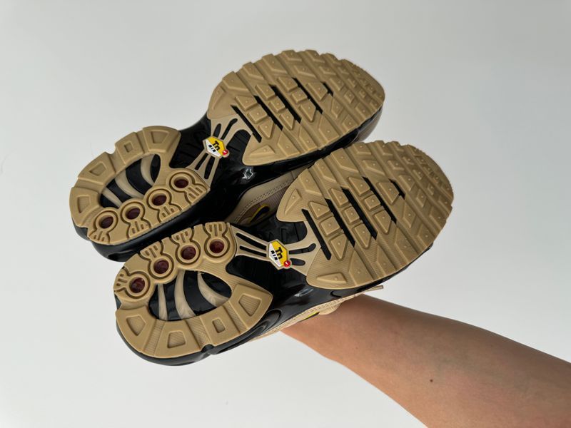 Мужские баскетбольные кроссовки Nike Air Max TN Plus Beige/Yellow/Black фото