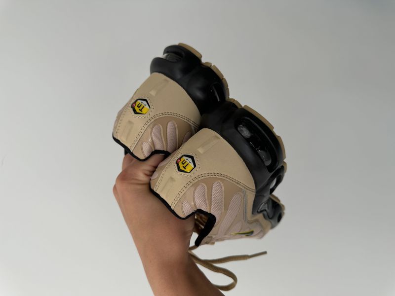 Мужские баскетбольные кроссовки Nike Air Max TN Plus Beige/Yellow/Black фото