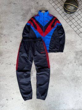 Спортивный костюм Adidas фото
