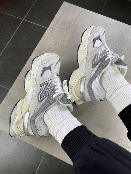 Унісекс кросівки New Balance 9060 Rain Cloud Grey фото