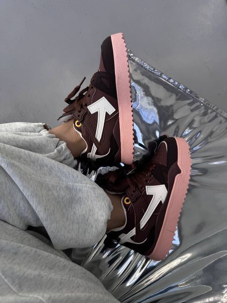 Жіночі та чоловічі кросівки OFF WHITE SPONGE MID TOP BROWN / WHITE Premium фото