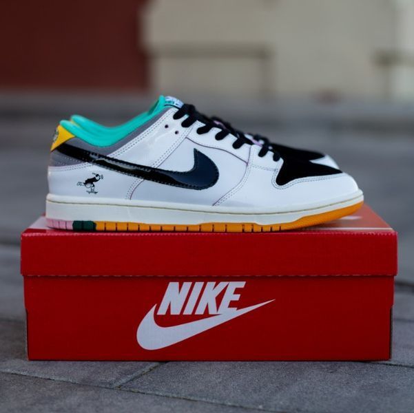 Чоловічі кросівки CSEF x Nike SB Dunk Low Pro White/Black фото