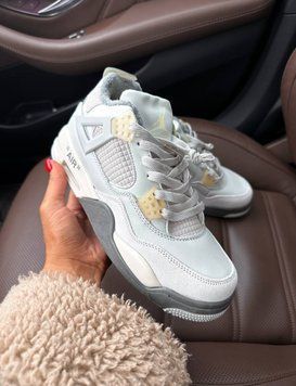 Чоловічі та жіночі кросівки Nike Air Jordan 4 Retro &ldquo;Photon Dust&rdquo; Fur фото