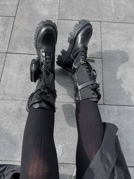 Женские ботинки (натуральная кожа) Prada Boots Zip Pocket Black High PREMIUM фото