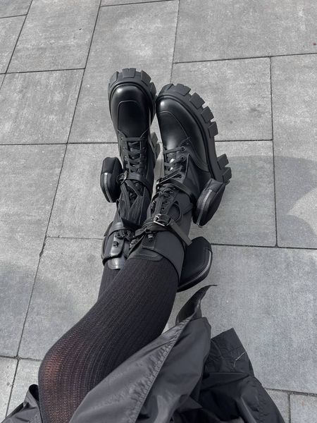 Женские ботинки (натуральная кожа) Prada Boots Zip Pocket Black High PREMIUM фото
