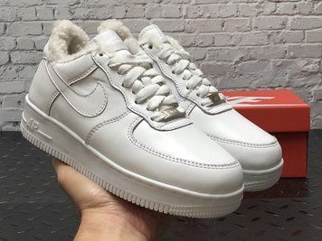 Зимние мужские и женские кроссовки White кожа "С МЕХОМ" Nike Air Force 1 фото