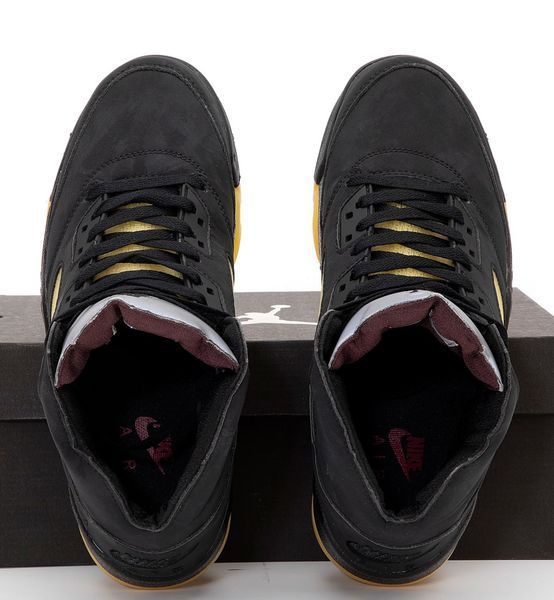 Чоловічі баскетбольні кросівки Nike Air Jordan A Ma Mani&eacute;re X 5 Retro Black FD1330-001 Premium фото