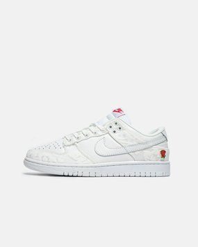 Жіночі кросівки Nike Dunk Low &ldquo;Give he flowers&rdquo; фото