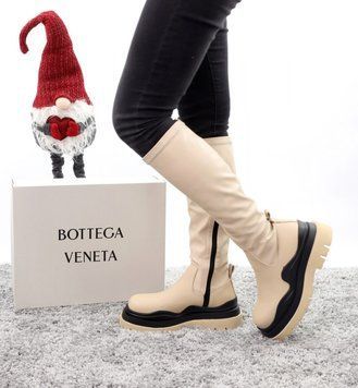 Зимові жіночі черевики з хутром Bottega Veneta High Beige 13048 фото