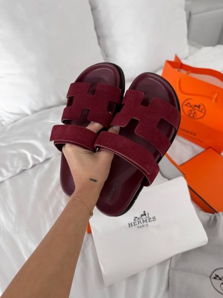 Женские шлепанцы Hermes Chypre Velours &lsquo;Rouge Marsala&rsquo; Premium фото
