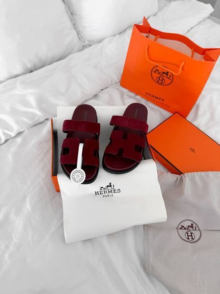 Женские шлепанцы Hermes Chypre Velours &lsquo;Rouge Marsala&rsquo; Premium фото