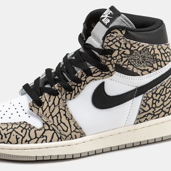 Мужские и женские кроссовки Nike Air Jordan 1 White Cement фото