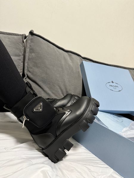 Зимние женские ботинки (натуральная кожа) С МЕХОМ! PRADA Boots Zip Pocket Black Premium фото