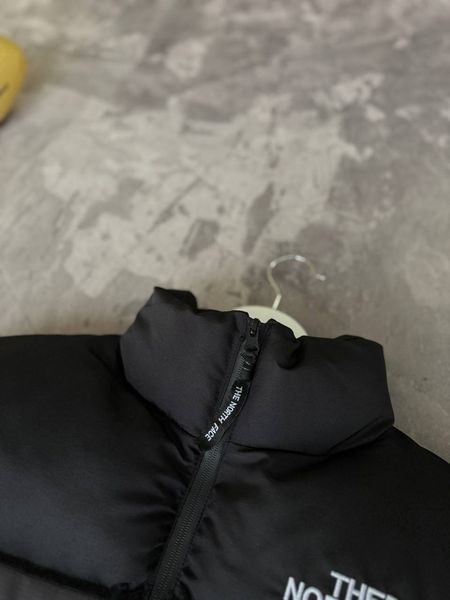 Зимняя куртка THE NORTH FACE Grey Black фото