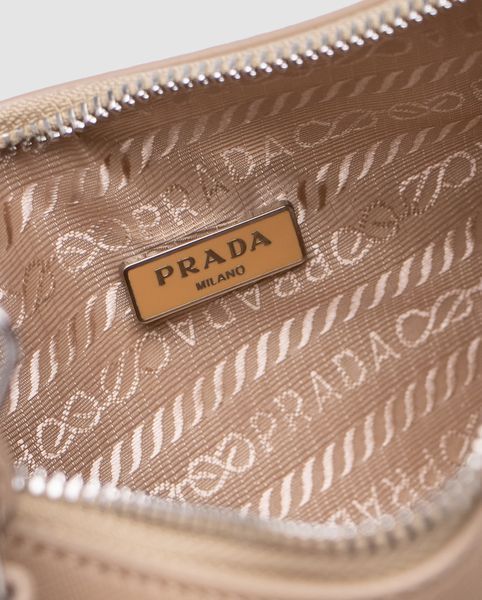 Жіноча сумка Prada Re-Edition 2005 Saffiano Leather Bag Beige Premium фото