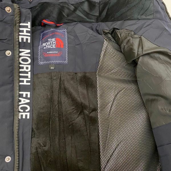 Чоловіча зимова куртка темно-синій The North Face фото