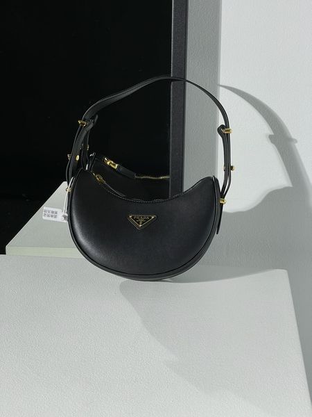 Жіноча сумка Prada Arque Leather Shoulder Bag Black Premium фото