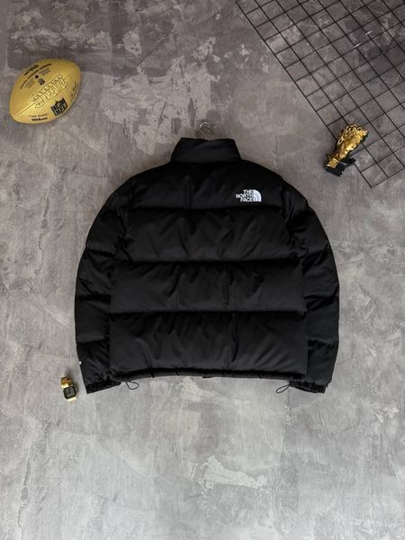 Зимняя куртка THE NORTH FACE Black фото